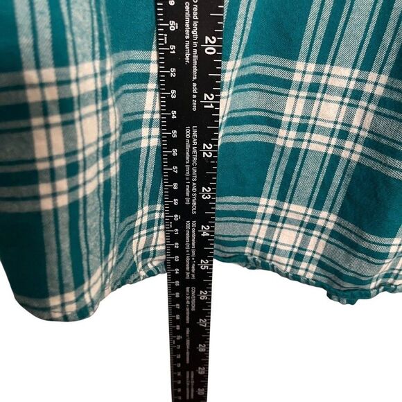 J Crew Flannel Women's Medium Blue Plaid Button Up Shirt Collared Preppy - Picture 6 of 10